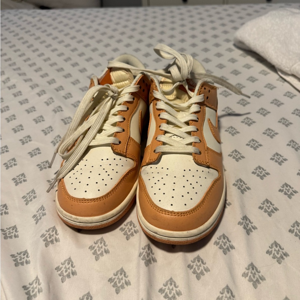 Woman’s Nike Sneakers